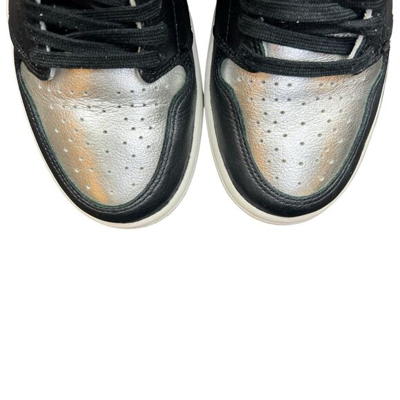 Jordan 1 Retro High “Silver Toe” Sneakers - Picture 5 of 11
